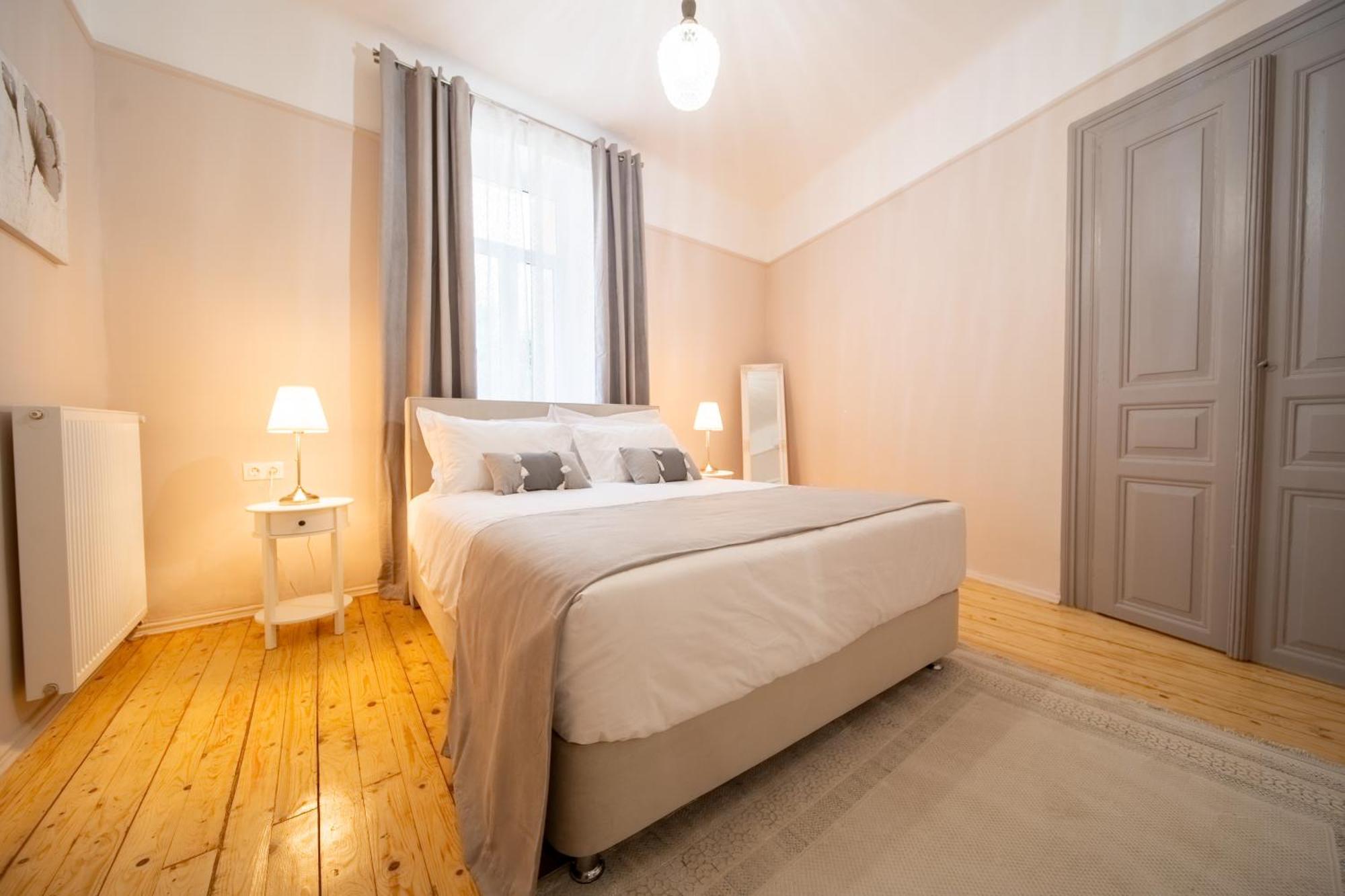 Apartmán Oikia Tripodon Atény Exteriér fotografie